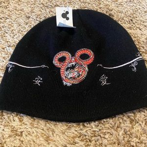 NWT Disneyland Double Dragon Patch Black Knit Adult Hat